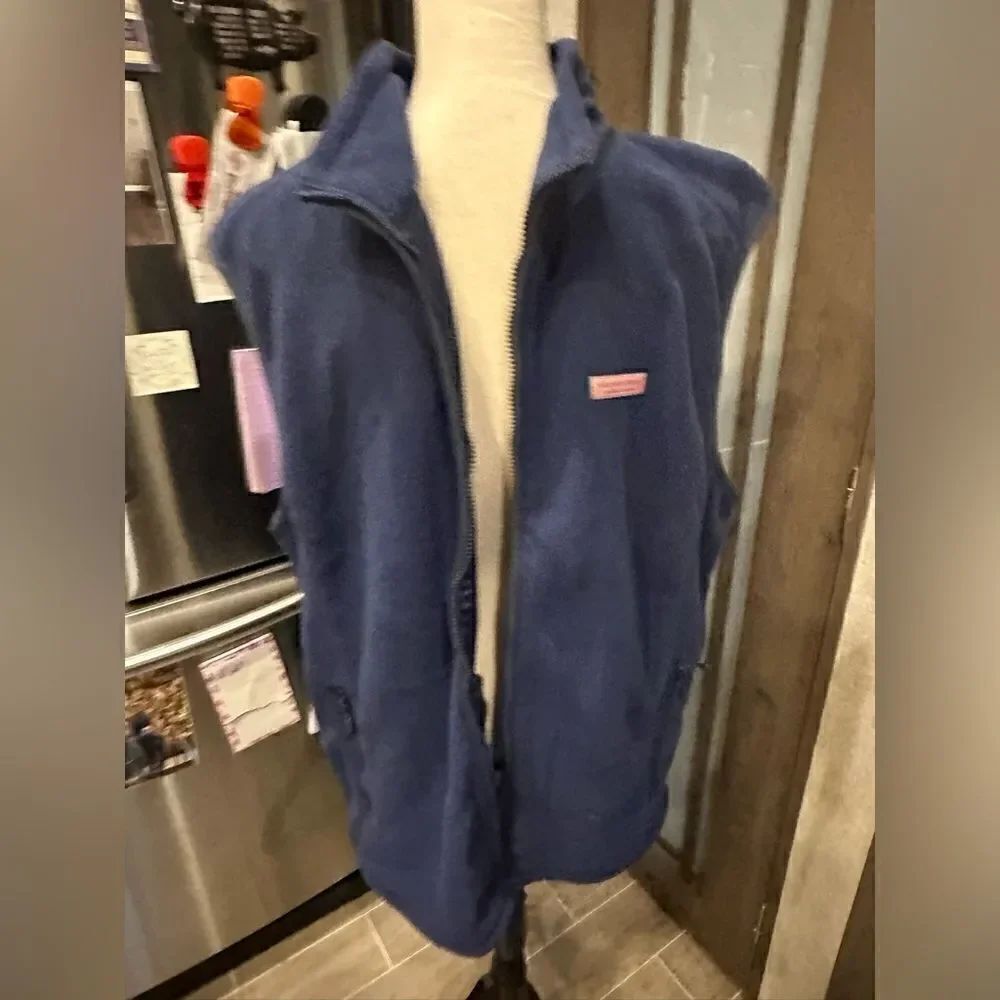 Vineyard vines vest